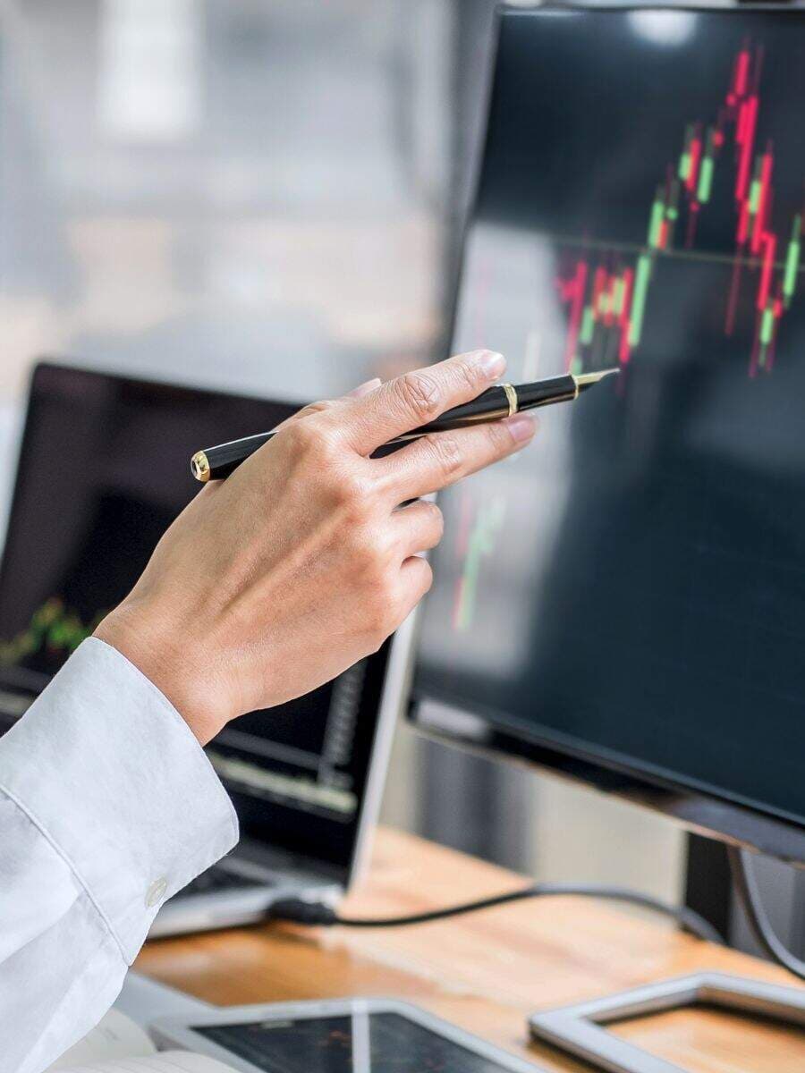 Gainers & Losers: HDFC Bank, Adani Total and Infosys among 6 top movers on Thursday